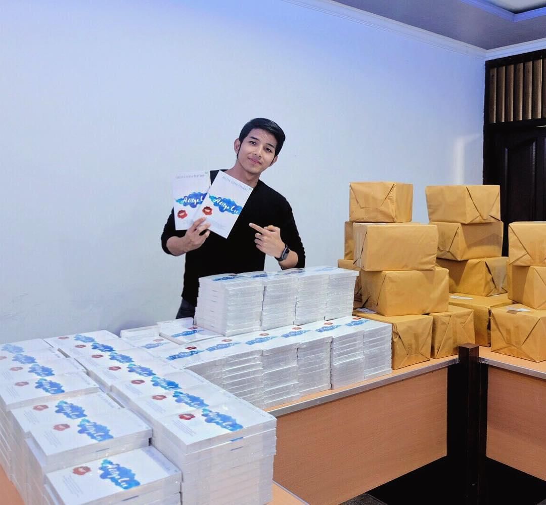 Instagram.com/adityaspratama