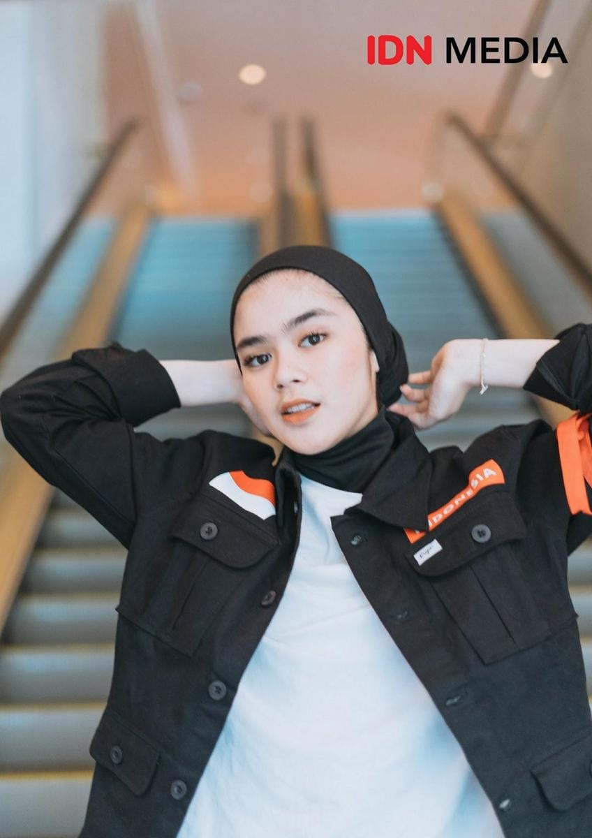 Supported by: Kemendikbud (Indonesiana),Wardrobe: Erigo, Location: Monumen Proklamasi, Make Up Artist: Giovannivika (Hellobeauty.id),Photographer: Ismail Ibnu Pasha