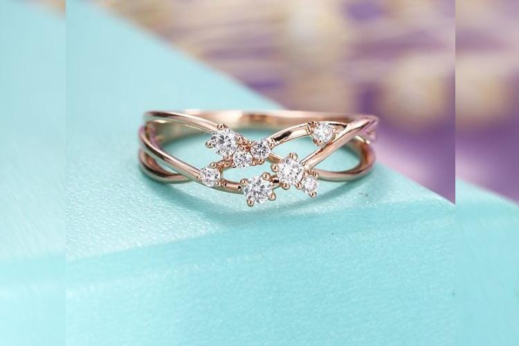 7 Inspirasi Desain Cincin Pernikahan yang Manis dan Elegan