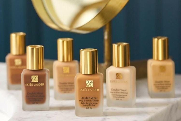 6 Rekomendasi Foundation untuk Riasan yang Tahan Lama
