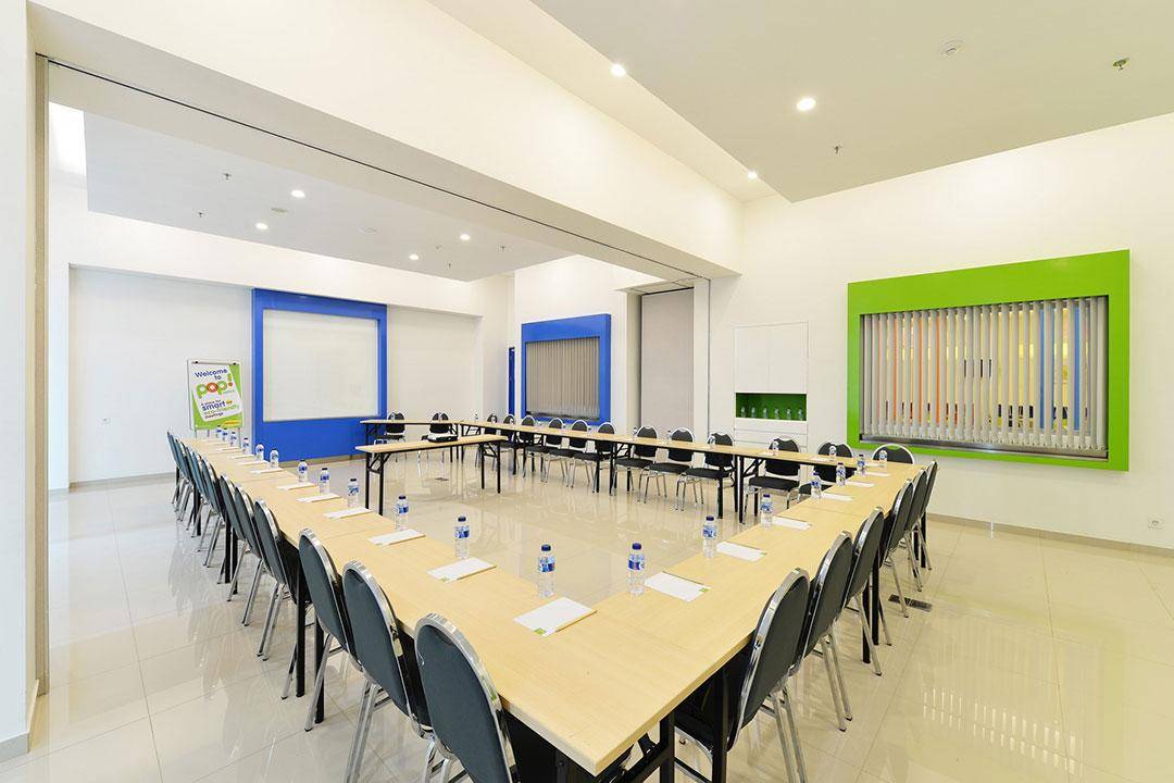 pophotel.com