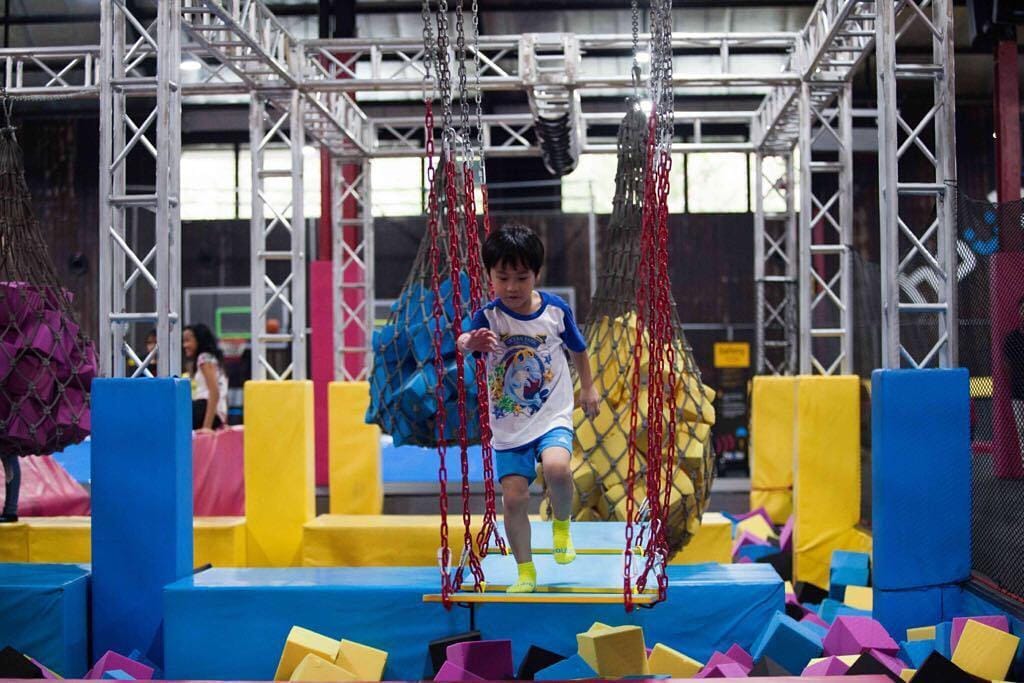 Instagram.com/houbii_id