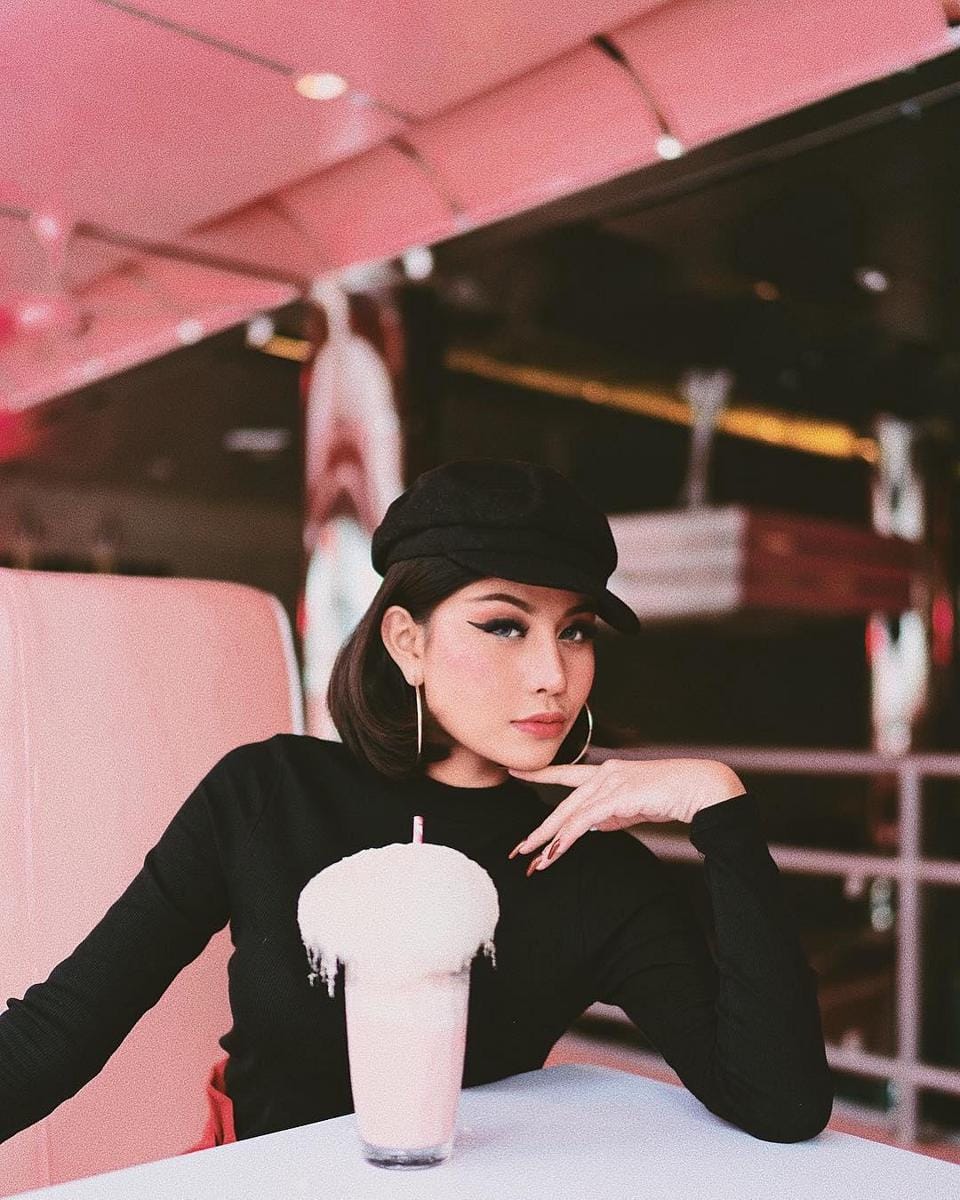 Instagram.com/Awkarin