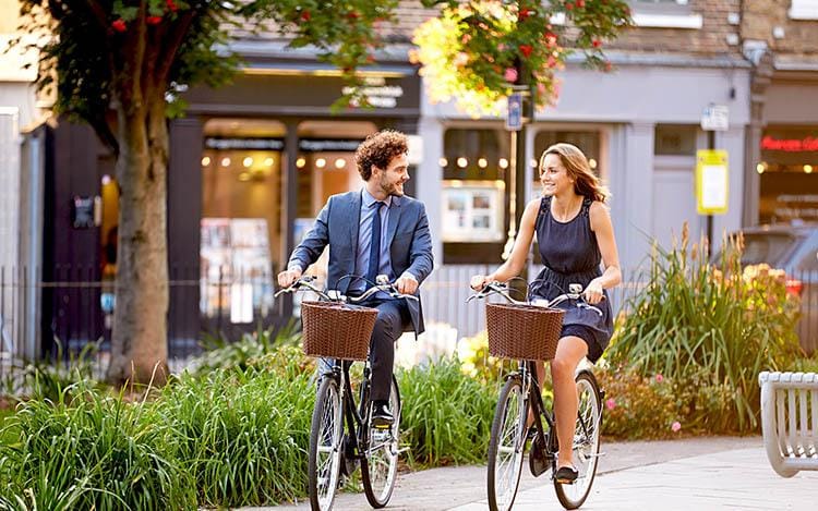 holidayinnmanhattanview.com