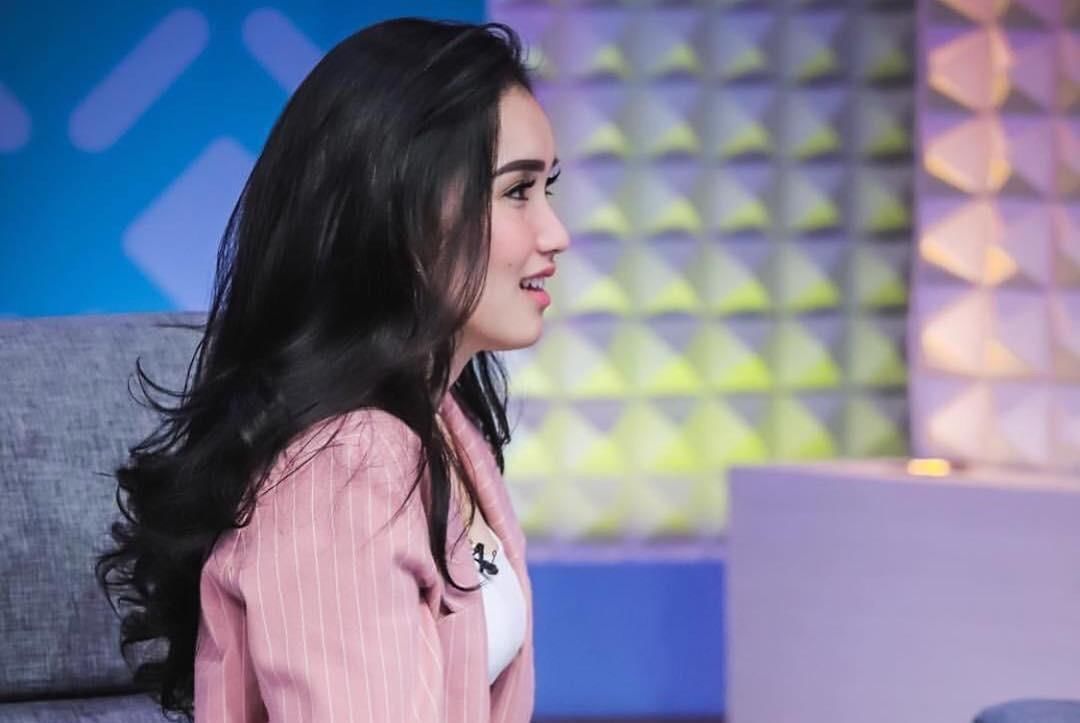 Instagram.com/Ayu Tingting 