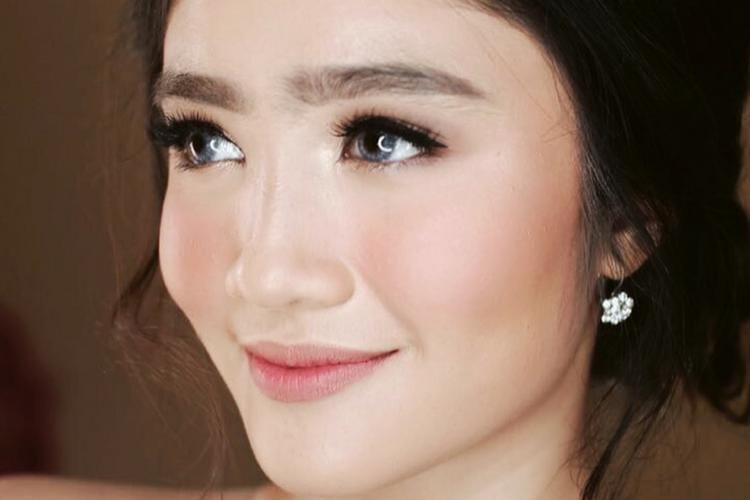 Instagram: @febbyrastanty