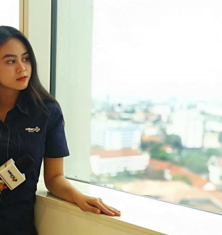 Instagram.com/dwindaratna