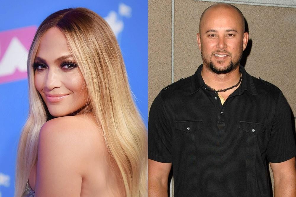 eonline.com, hollywood.com