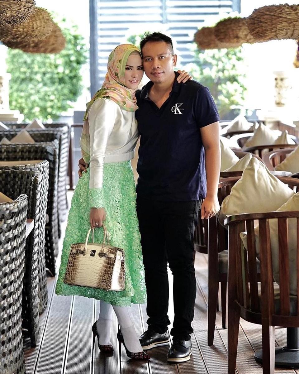 Instagram.com/vickyprasetyo777