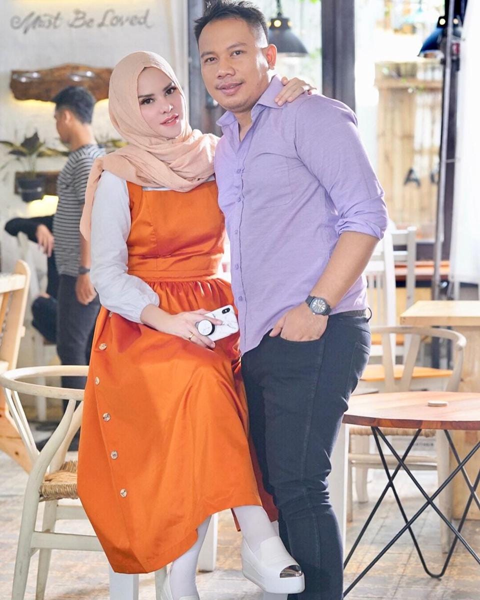 Instagram.com/vickyprasetyo777