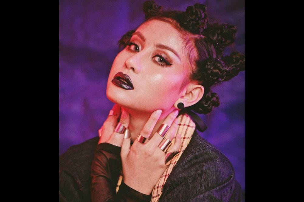 Instagram.com/@awkarin