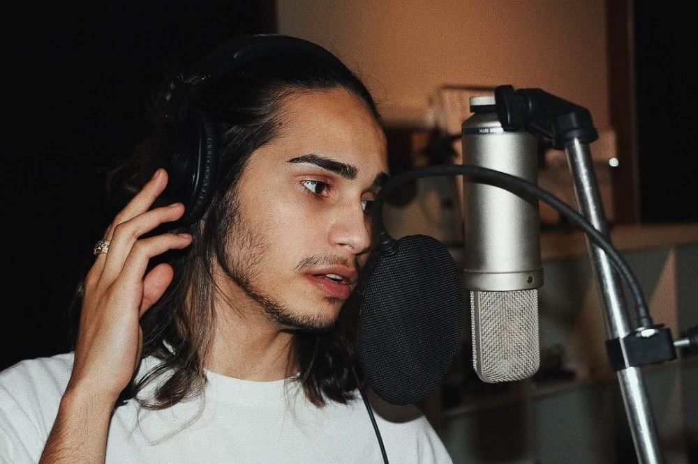 instagram.com/isaiahmusicofficial