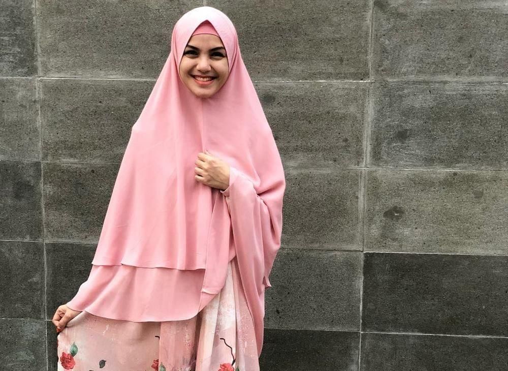 Instagram.com/nadya_almira