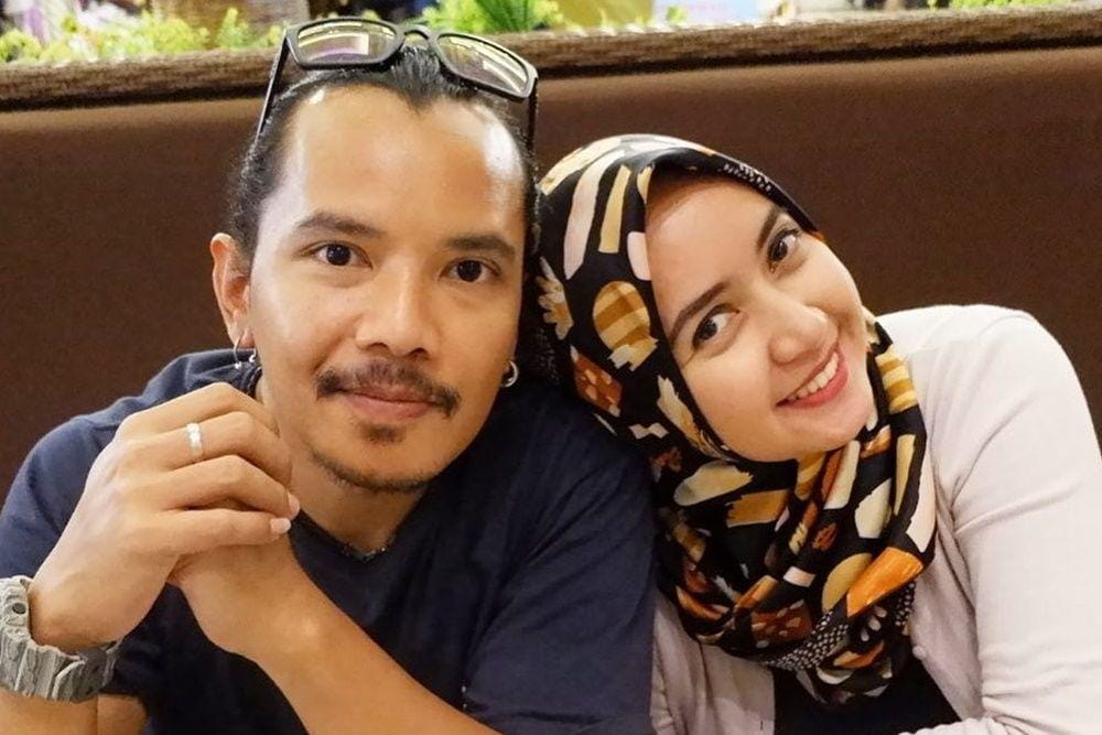 Instagram.com/carolynadewi