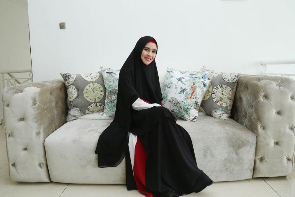 Instagram.com/kartikaputriworld