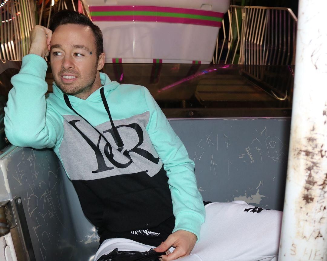 Instagram.com/jonjames