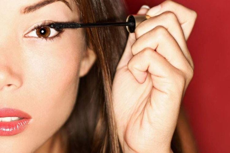 5 Manfaat Maskara Bening yang Wajib Kamu Tahu