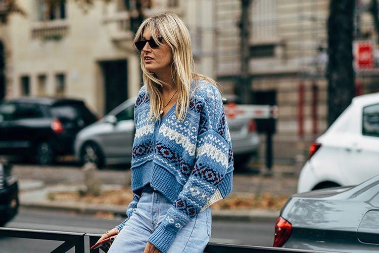 #PopbelaOOTD: Sweater Biru untuk Kesan yang Manis