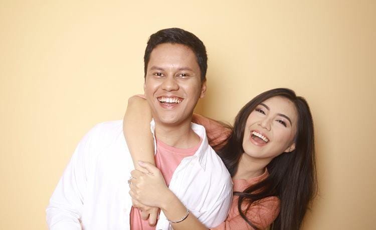 Instagram.com/tiarapangestika