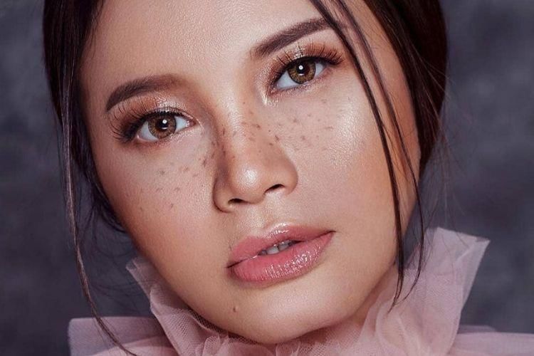 Instagram.com/@itsrossa910/@karinayasmine