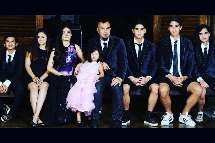 instagram.com/ahmaddhaniprast