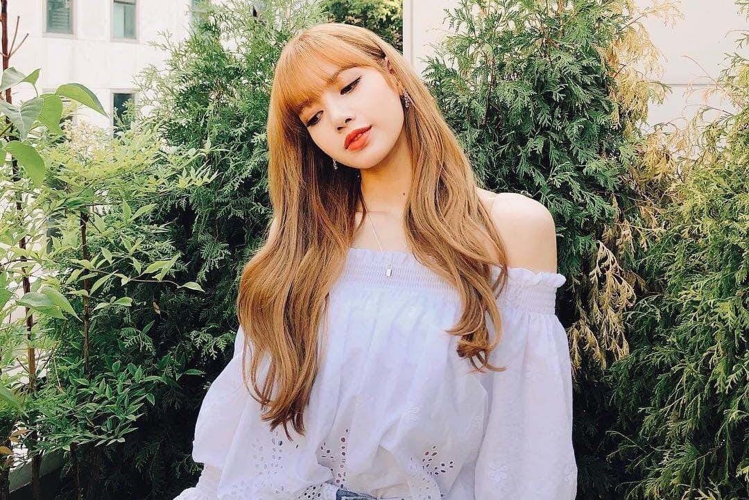 5 Gaya OOTD Lisa BLACKPINK yang Bisa Kamu Contek!