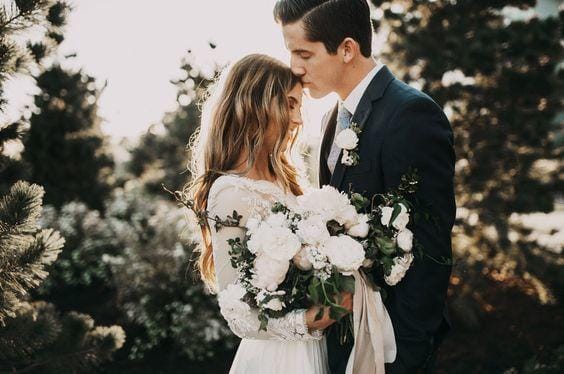 greenweddingshoes.com