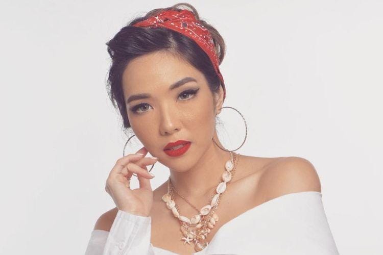 Instagram.com/@gisel_la