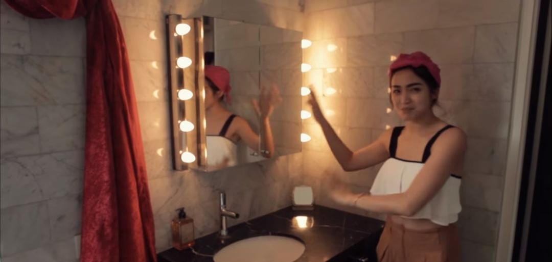 YouTube.com/Jessica Iskandar