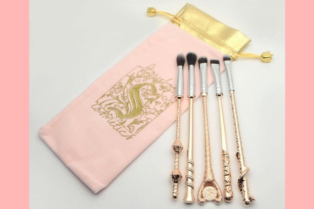 instagram.com/storybookcosmetics