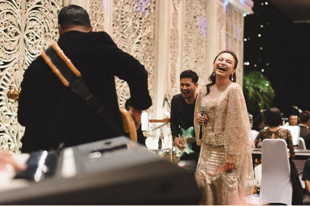 instagram.com/itsrossa910