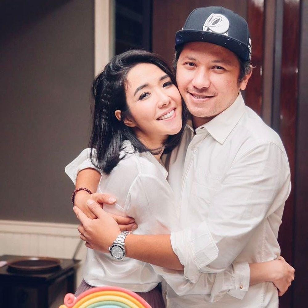 Instagram.com/gisel_la