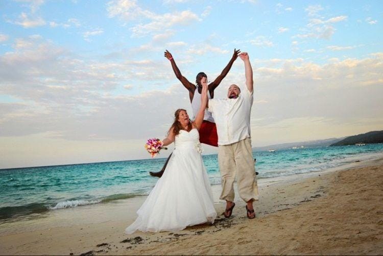 awkwardfamilyphotos.com/Jennifer