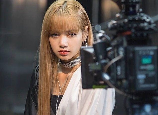 5 Fakta Unik Lisa Blackpink yang Menginspirasi