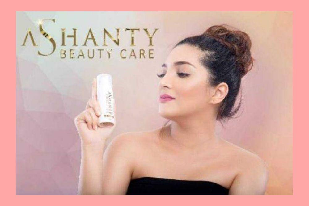 https://www.instagram.com/ashantybeautycosmetics/