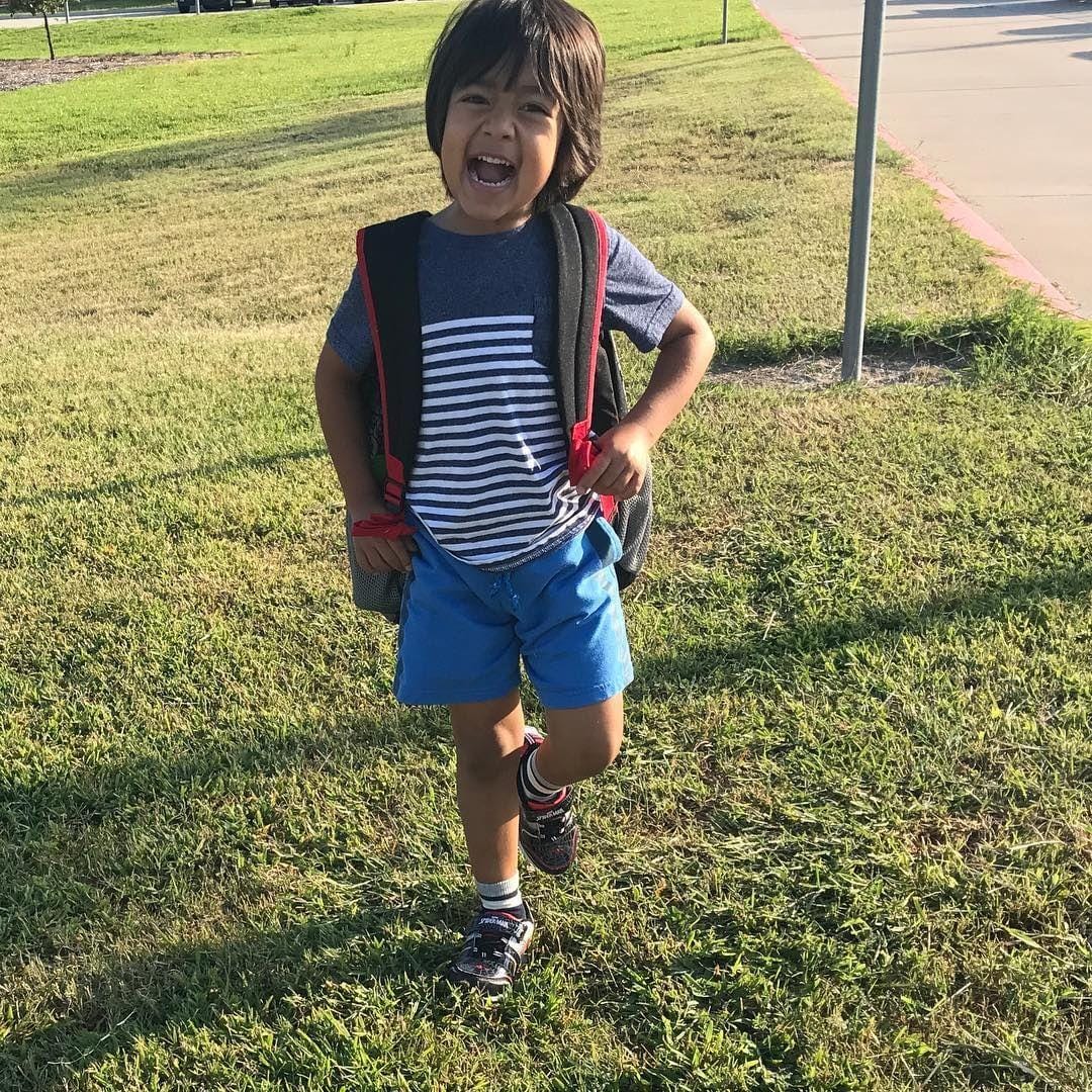 Instagram.com/ryansfamilyreview