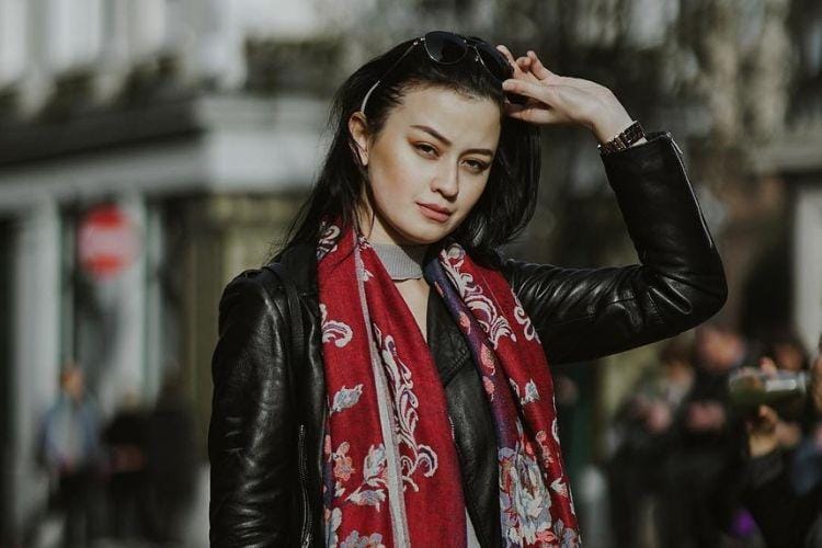 Instgram.com/@kimberlyryder/@abiismail