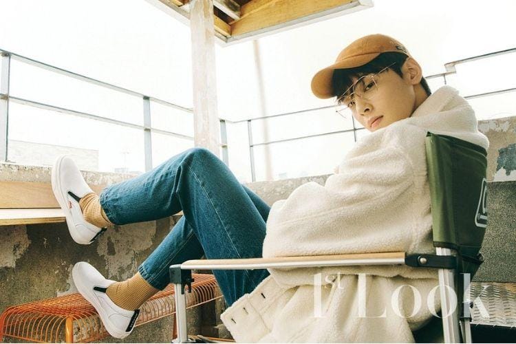 twitter.com/1stlookofficial