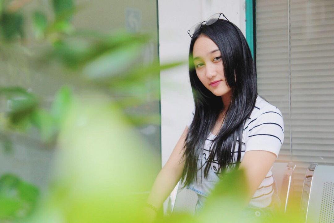 twitter.com/sandrinamazaya1