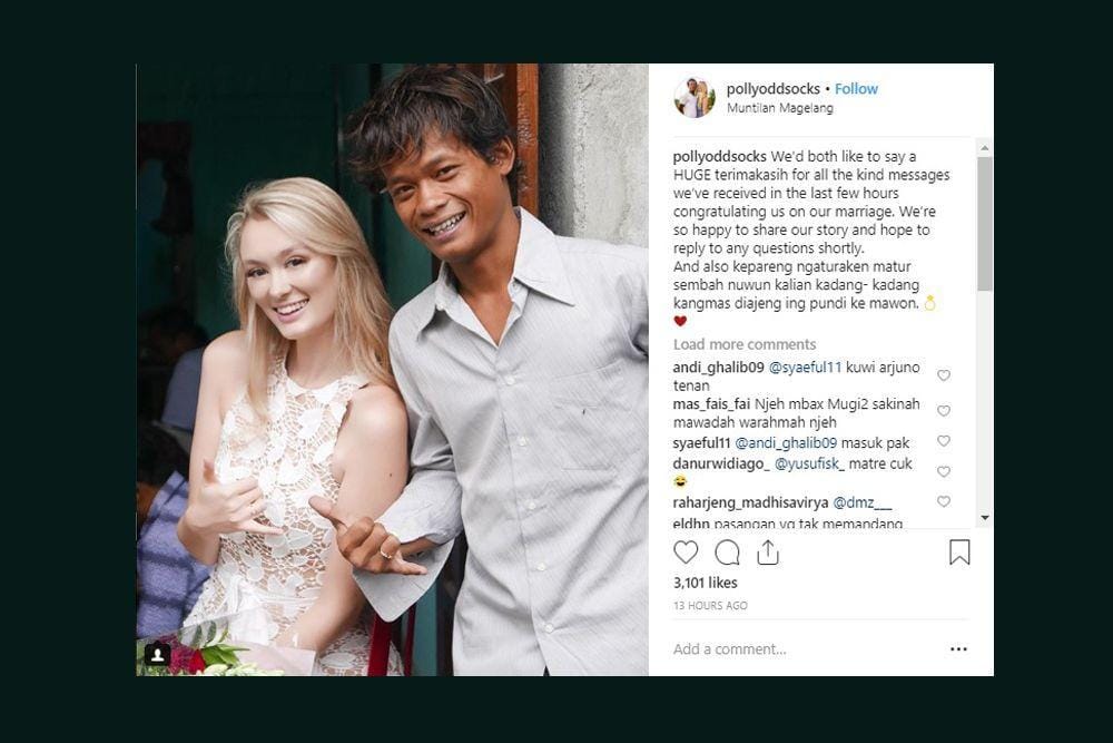 Instagram.com/pollyoddsocks