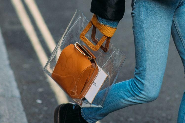 #PopbelaOOTD: Tas PVC untuk Gaya yang Berbeda