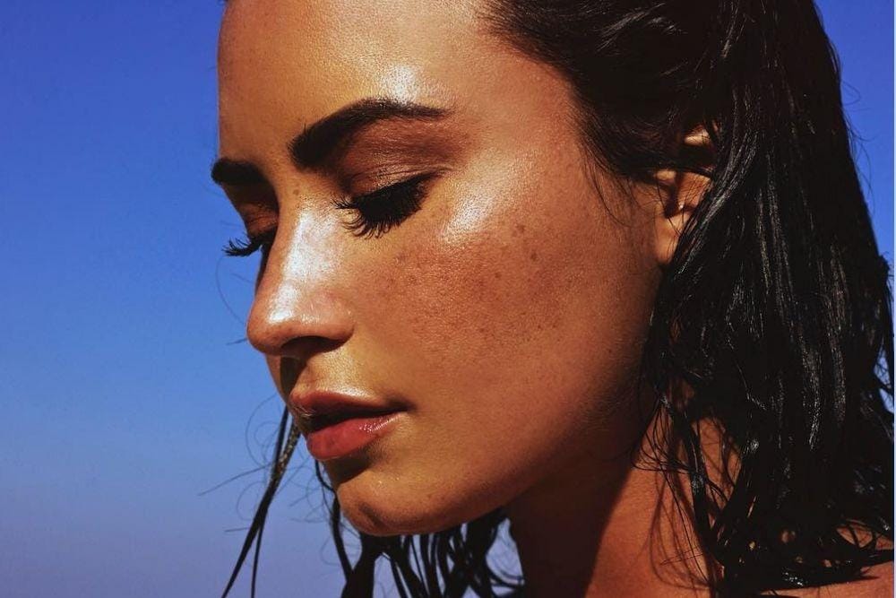 instagram.com/ddlovato