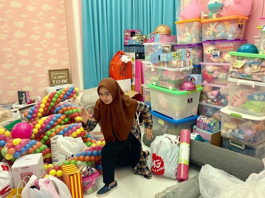 Instagram.com/riaricis1795