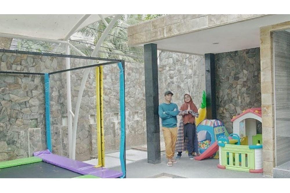 Instagram.com/riaricis1795