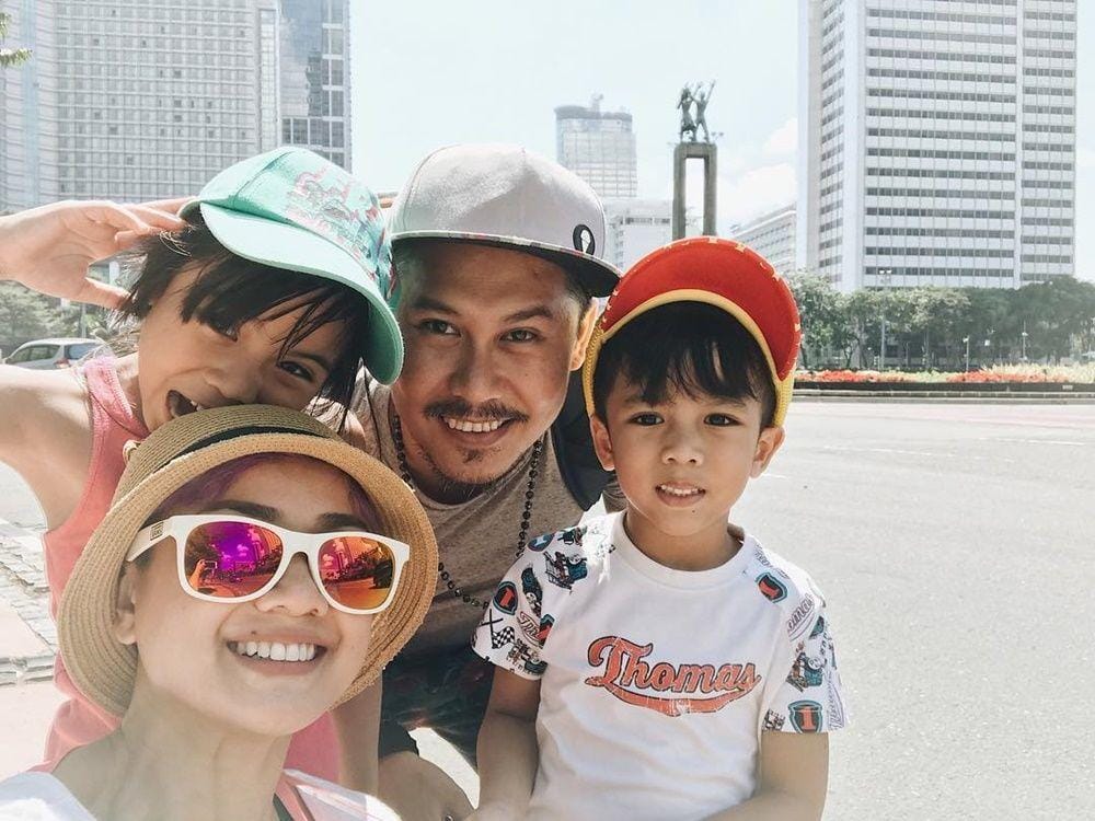 Instagram.com/nirinazubir_