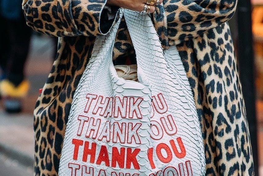 #PopbelaOOTD: Tas-tas Berdesain Unik yang Patut Kamu Tengok!