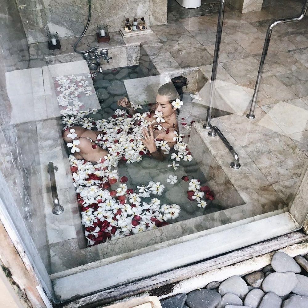 Instagram.com/jenniferbachdim