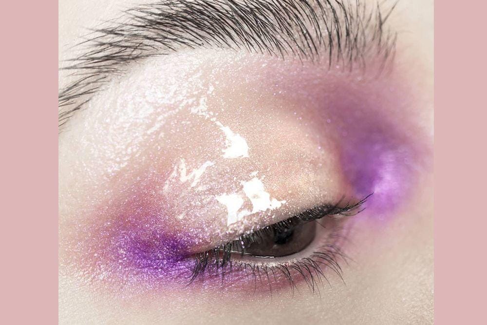 twitter.com/@Illamasqua