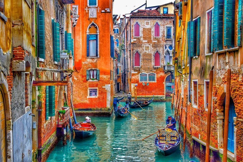 unsplash.com/Tom Podmore