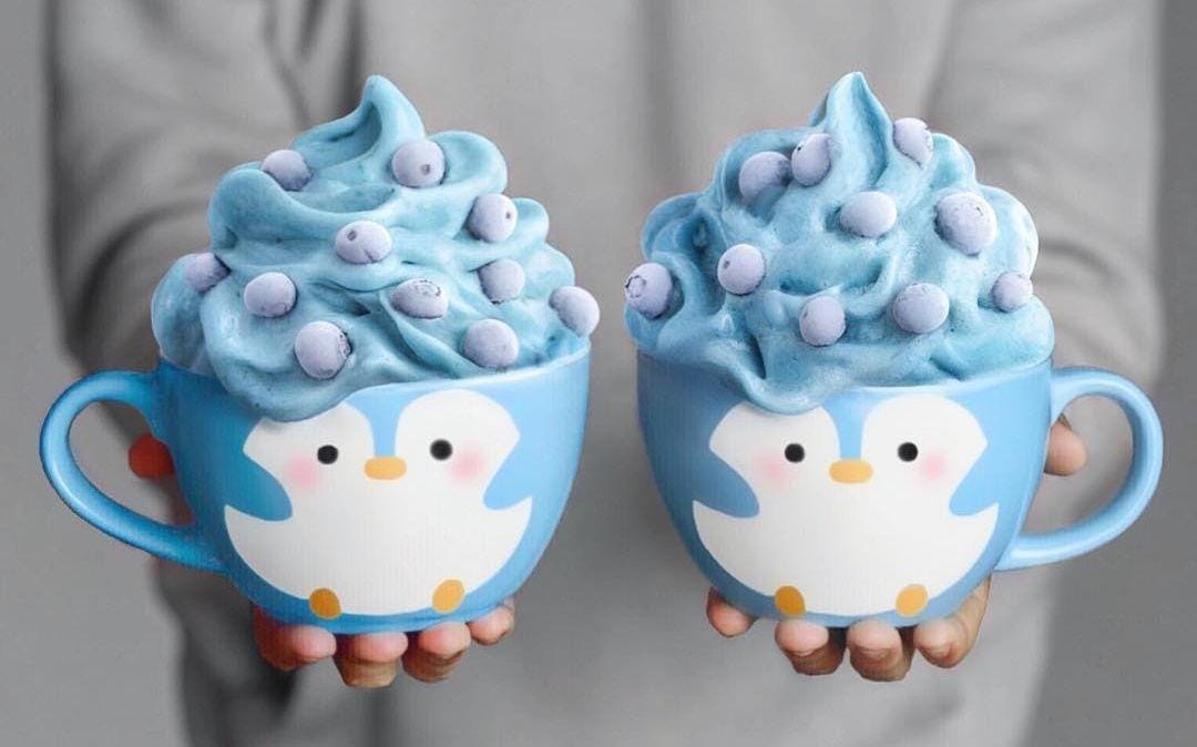9 Smoothie Cup Lucu Ini Bikin Kamu Jatuh Cinta dengan Makanan Sehat